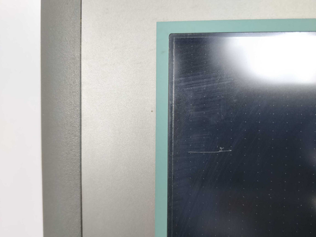 Siemens 6AV7835-0BA10-1CC0 SIMATIC Panel PC 577B (AC) 19T