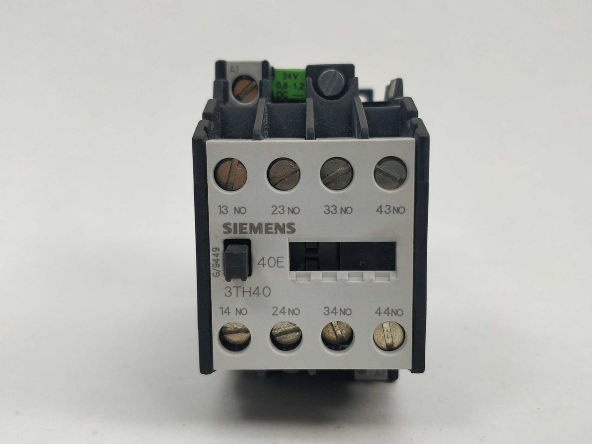 Siemens 3TH4040-0B Control relay 4S/4NO, Coil 24VDC