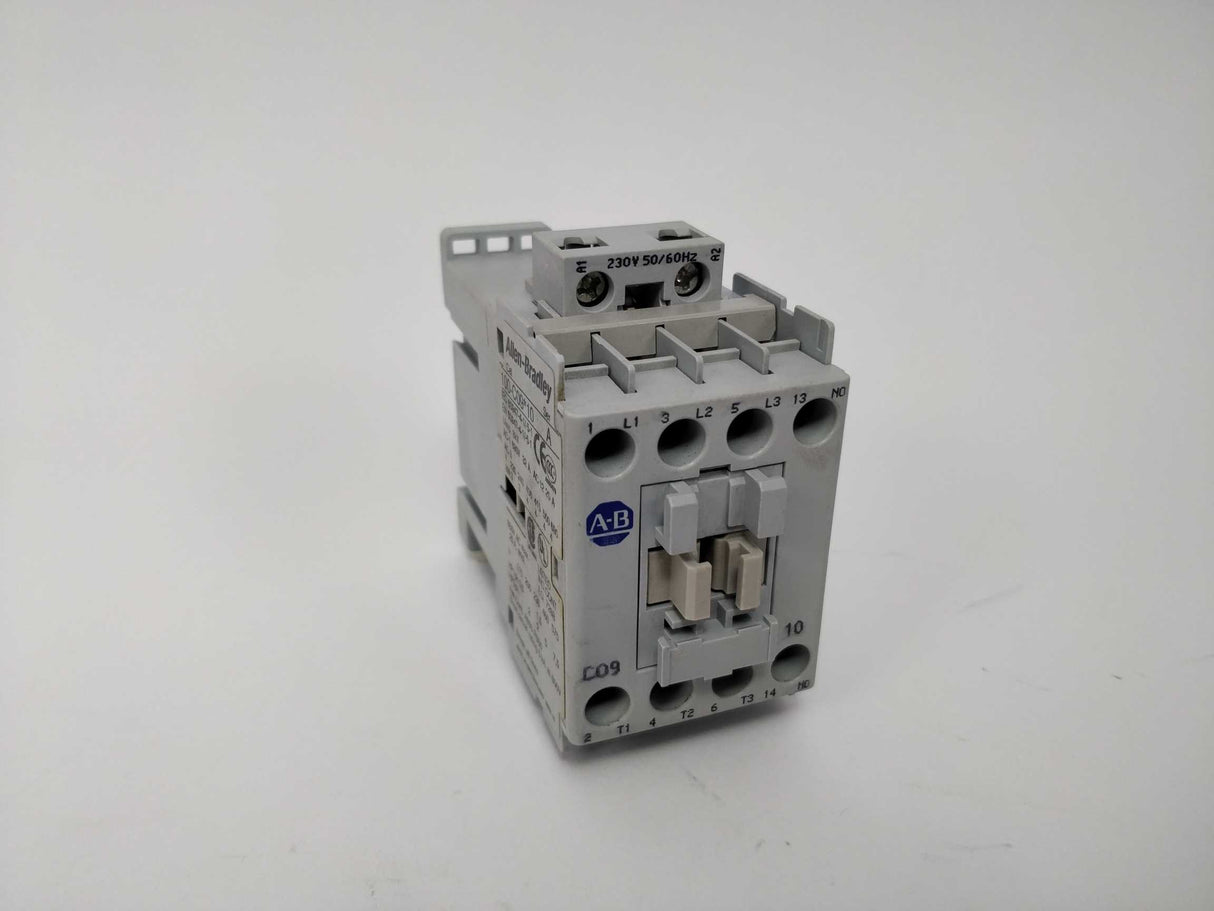 AB 100-C09*10 Aux. Contactor Ser. A 230 V 50/60 Hz