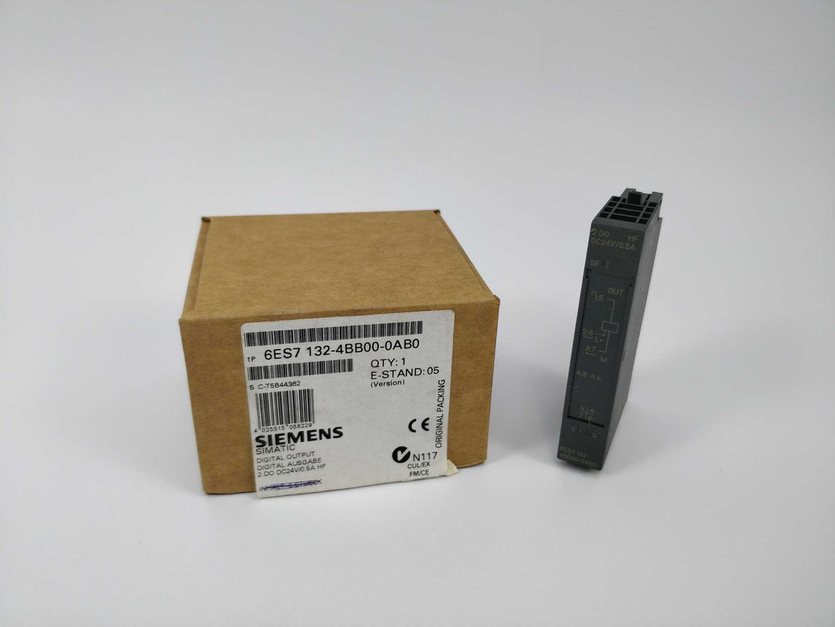 Siemens 6ES7132-4BB00-0AB0 Digital output module 3pcs E05