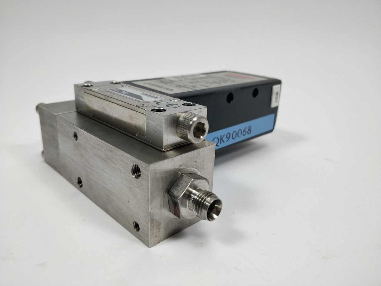 Sierra Instruments 830M-CE-2-OV1-D-V4