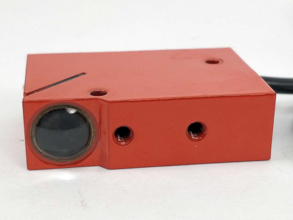 LEUNZE RK 18/4 G,4000 Photoelectric Retro-Reflective Sensor