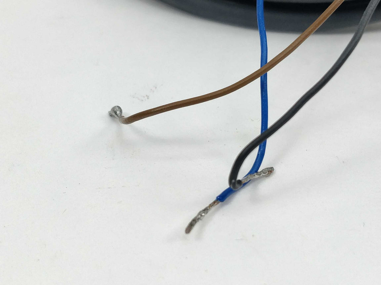 LEUNZE RK 18/4 G,4000 Photoelectric Retro-Reflective Sensor