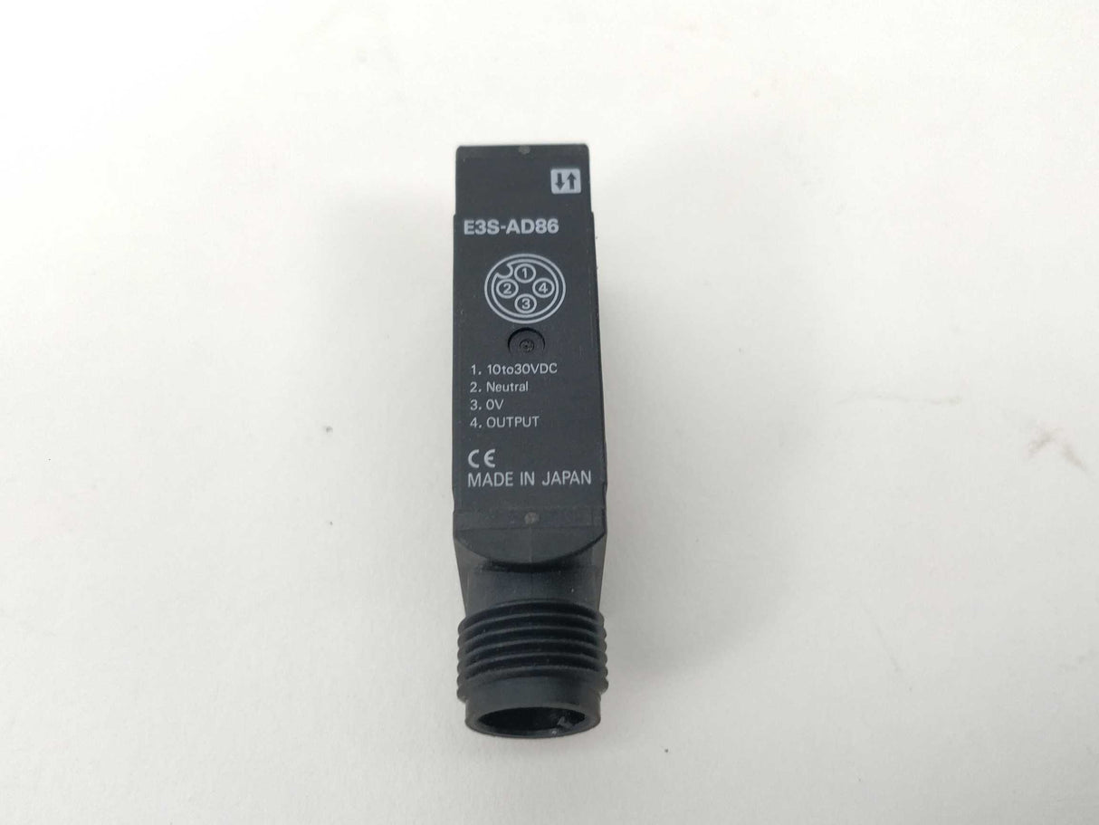 OMRON E3S-AD86 Photoelectric switch 10 to 30 VDC