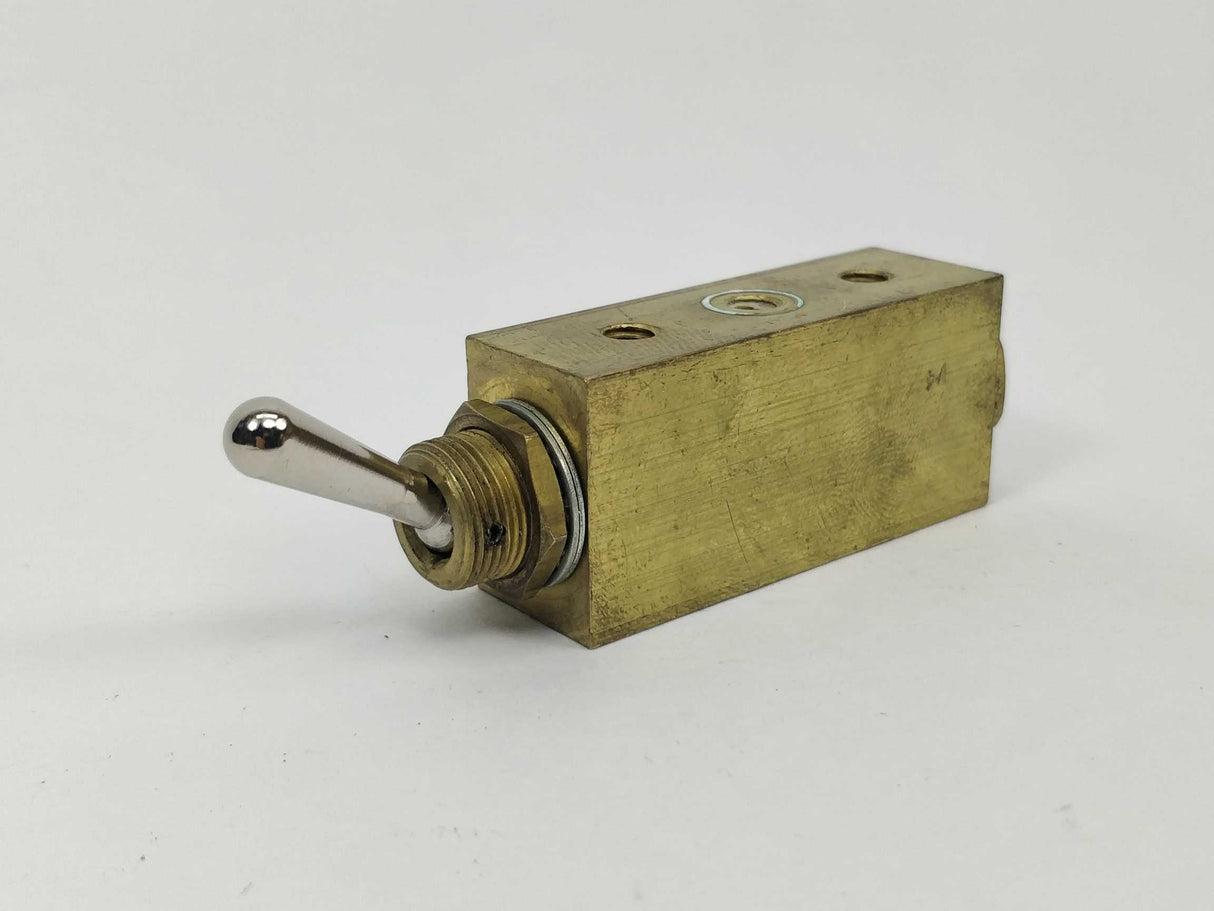 Clippard MTV-5 4-Way Toggle Valve