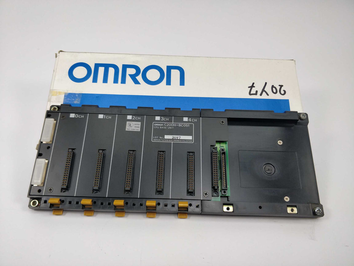 OMRON C200H-BC051 Base unit Backplane