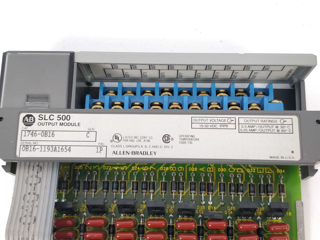 AB 1746-OB16 SLC 500 Output Module  Ser.C
