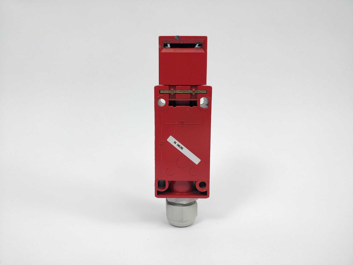 TELEMECANIQUE XCS-A702 XCS Safety Interlock