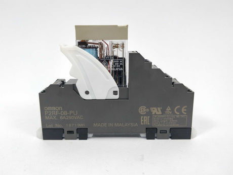 OMRON G2R-2-SNI(S) 24 VDC Relay with P2RF-08-PU socket