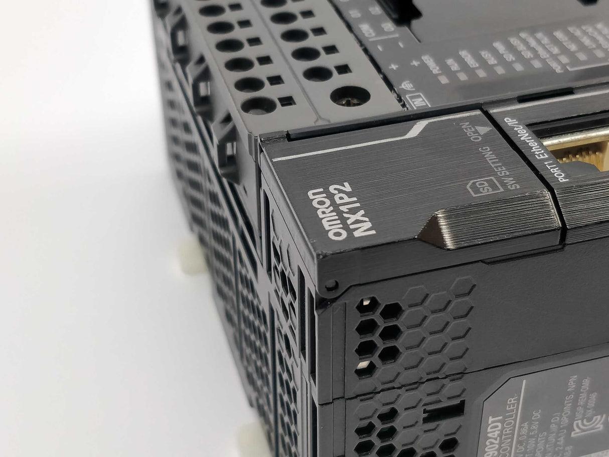 OMRON NX1P2-9024DT Programmable controller with NX-END02