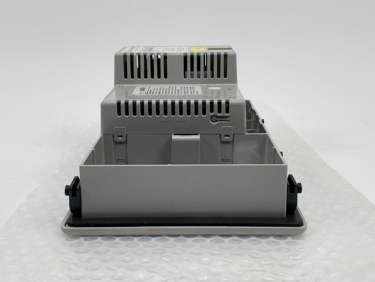 AB 2711P-B6M20A Ser. A Rev. A Panel View Plus 600