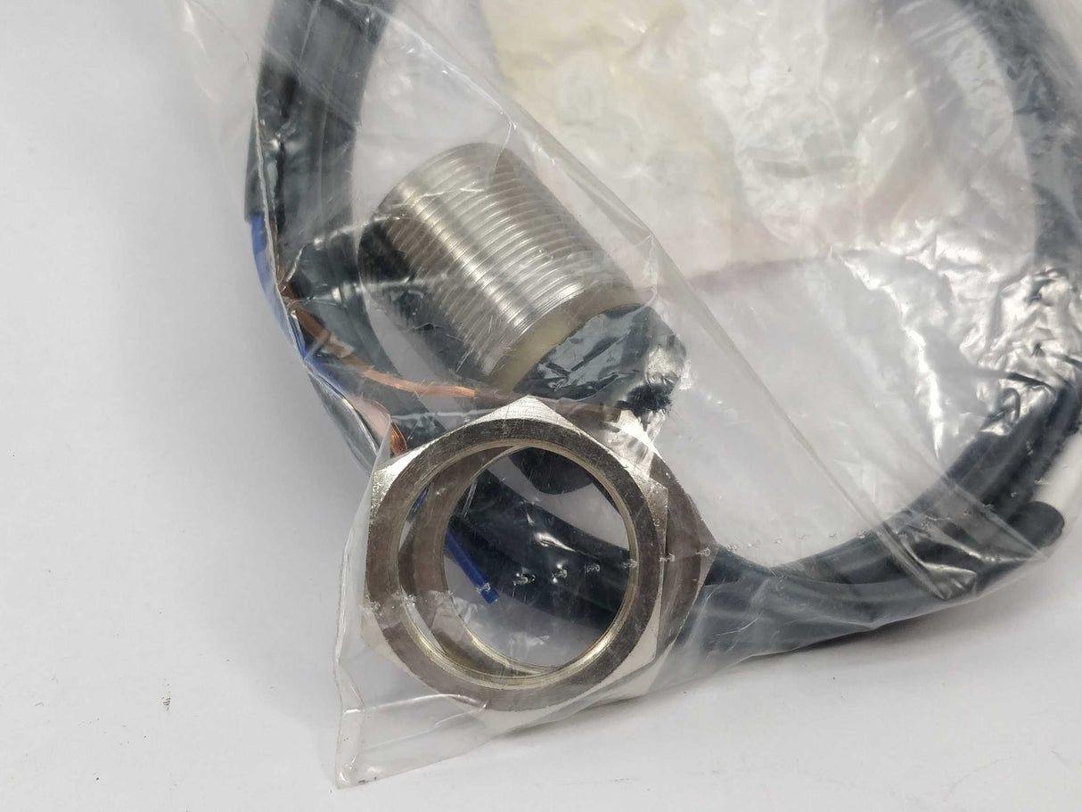 Carlo Gavazzi EI3010TBCSS Proximity switch inductive