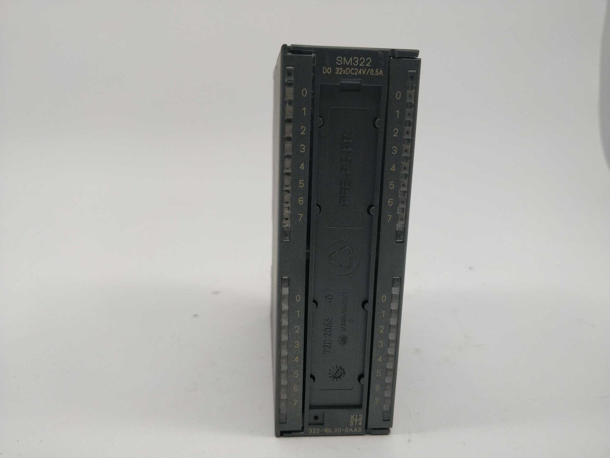 Siemens 6ES7322-1BL00-0AA0 SIMATIC S7-300, Digital output SM 322