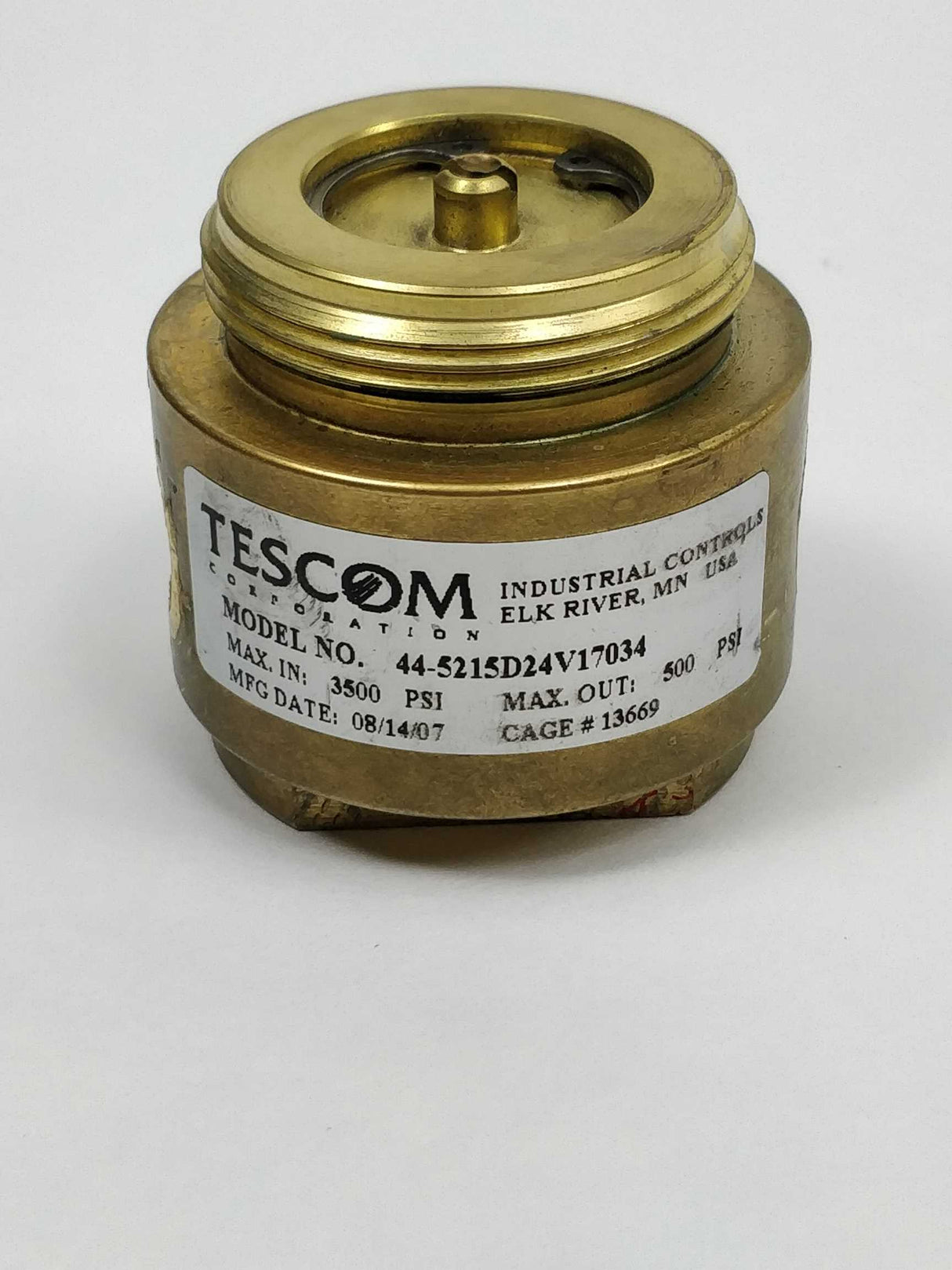 Tescom 44-5215D24V17034 Regulator Max.in: 3500PSI Max.out: 500PSI