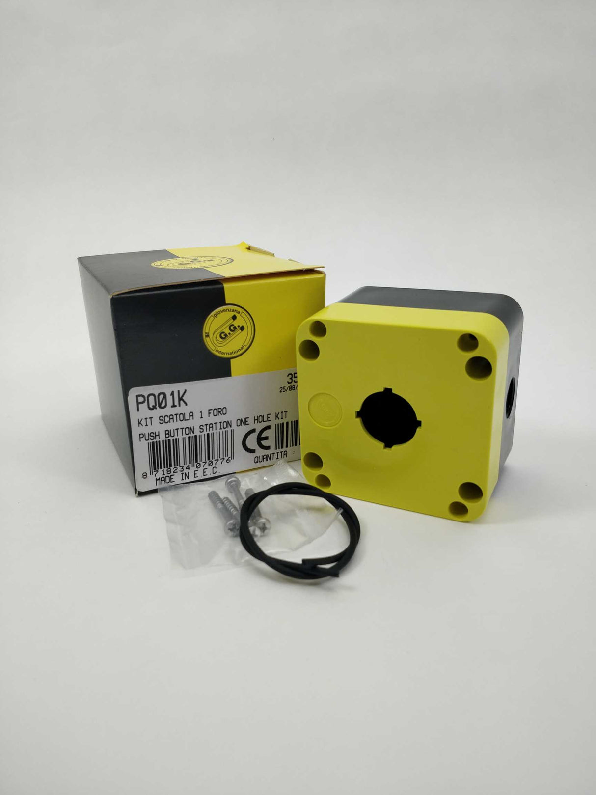 Giovenzana PQ01K Push Button Enclosure, 1 Hole