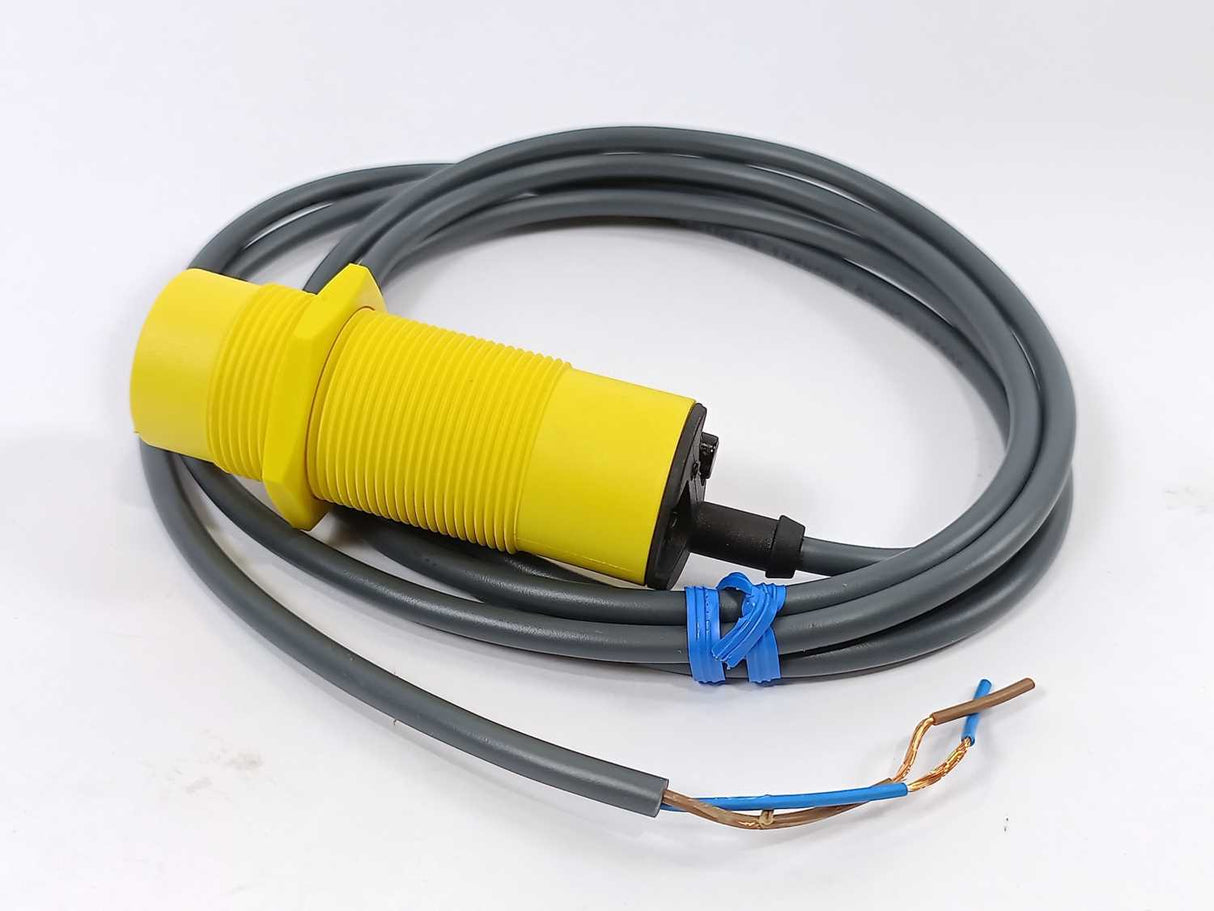 Carlo Gavazzi EC3015TBOP Proximity Switch Capacitive