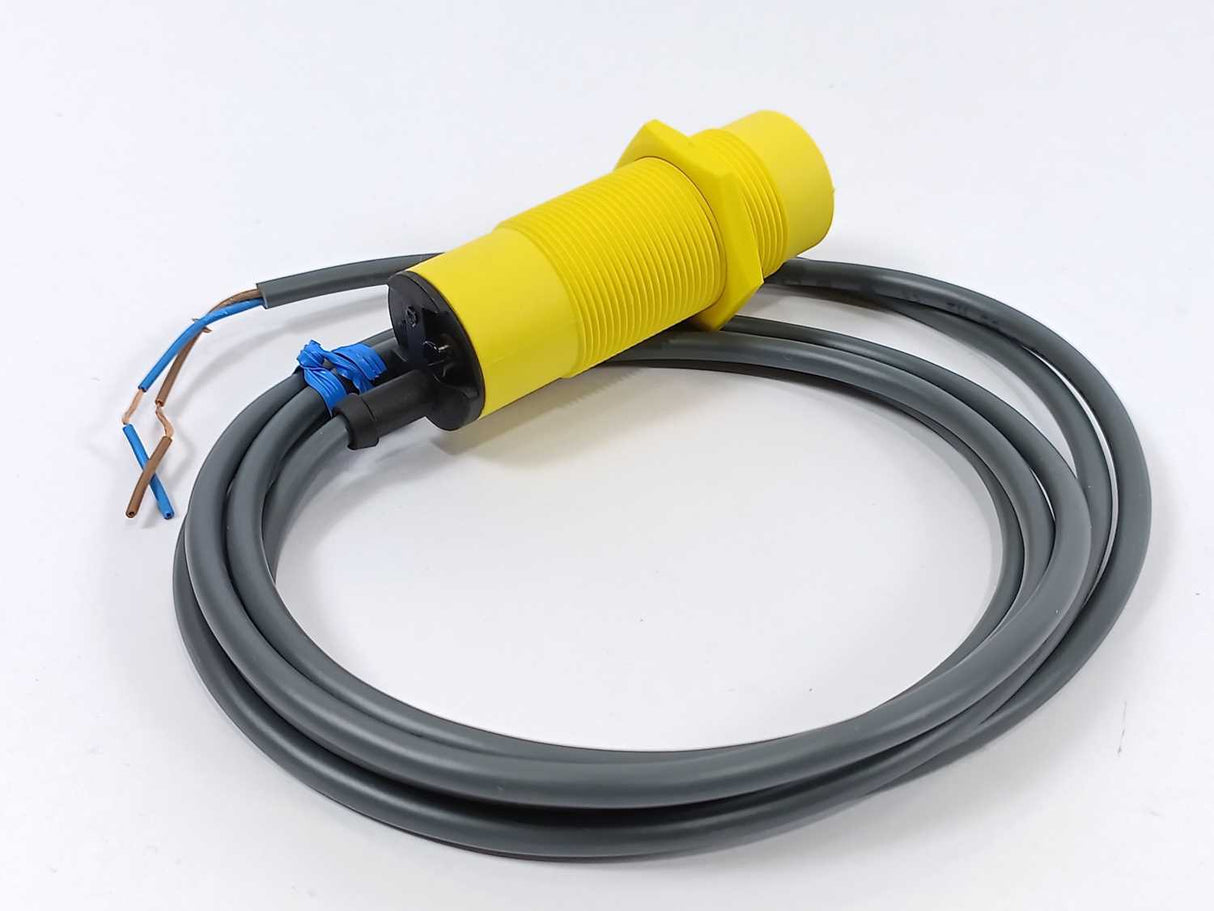 Carlo Gavazzi EC3015TBOP Proximity Switch Capacitive