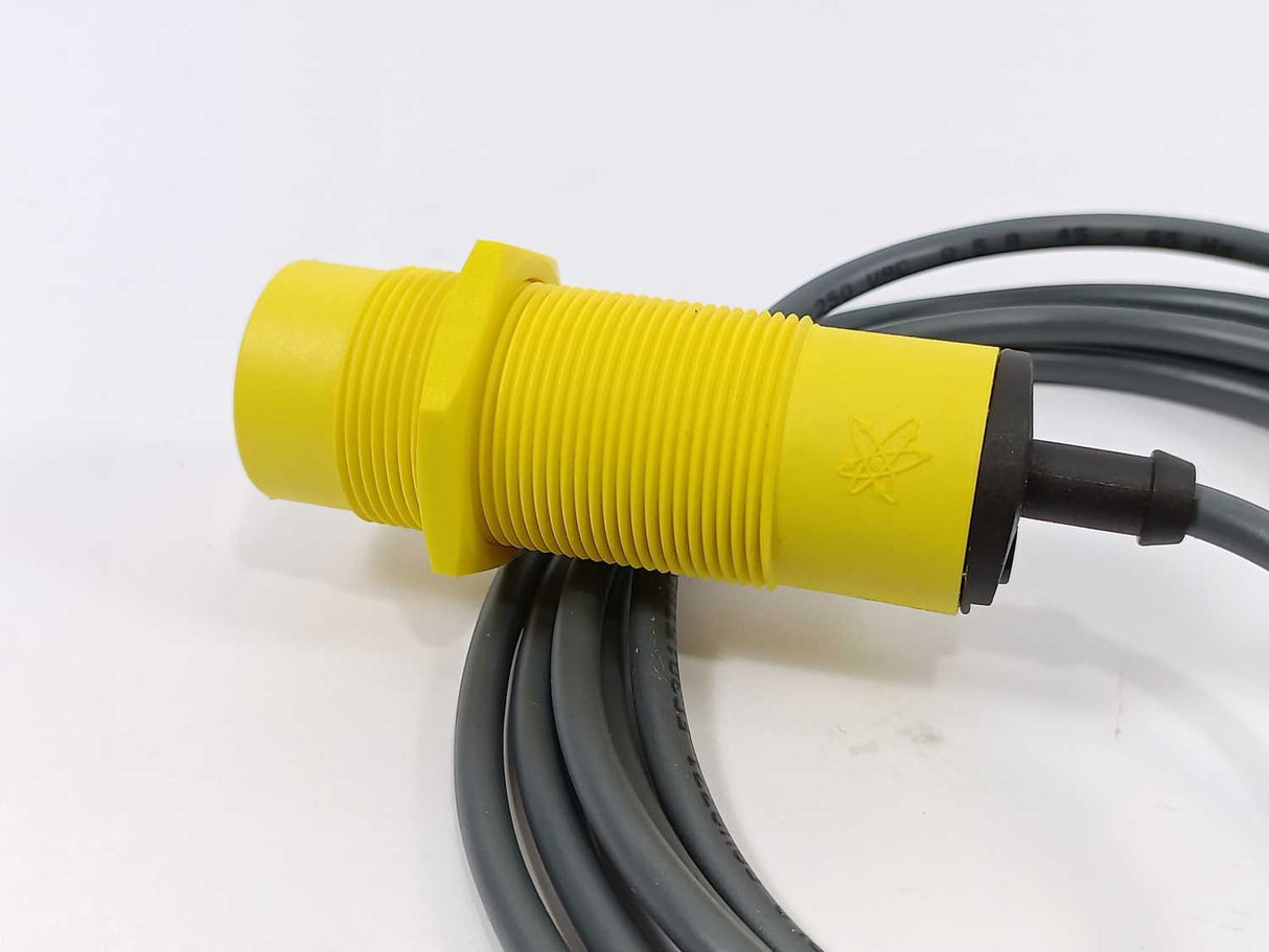 Carlo Gavazzi EC3015TBOP Proximity Switch Capacitive