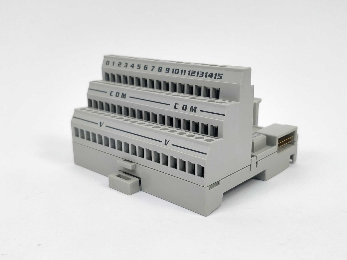 ABB 49016063 S200-TB3