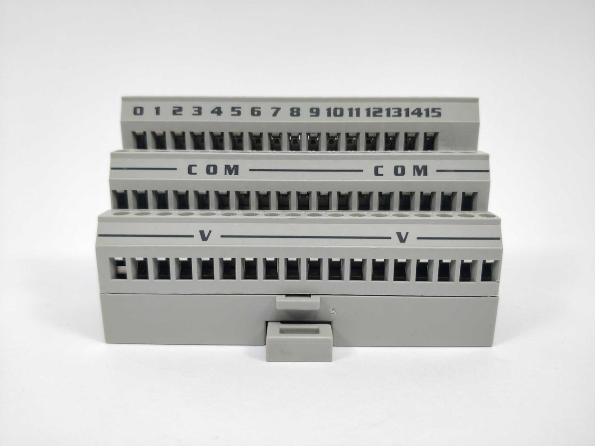 ABB 49016063 S200-TB3