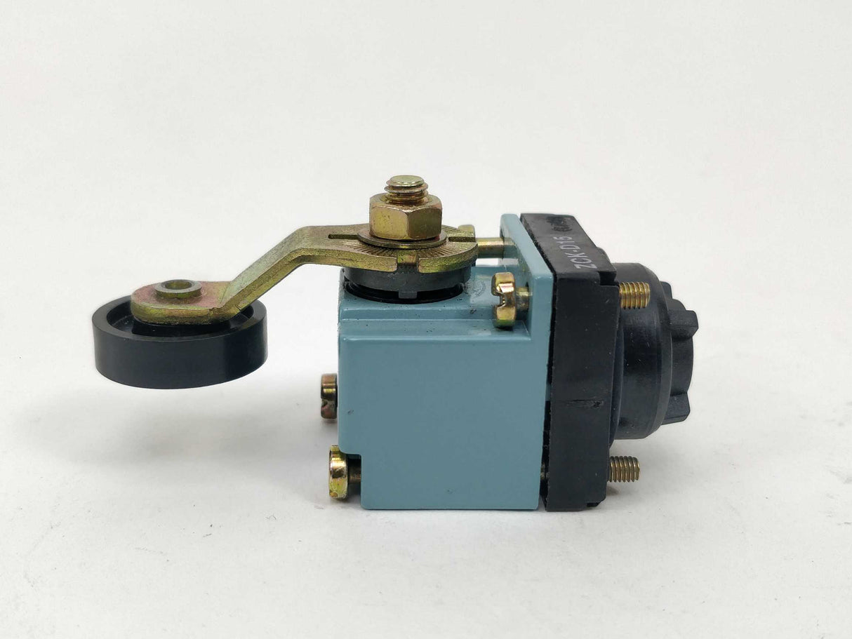 TELEMECANIQUE 064674 Limit Switch ZCK D15