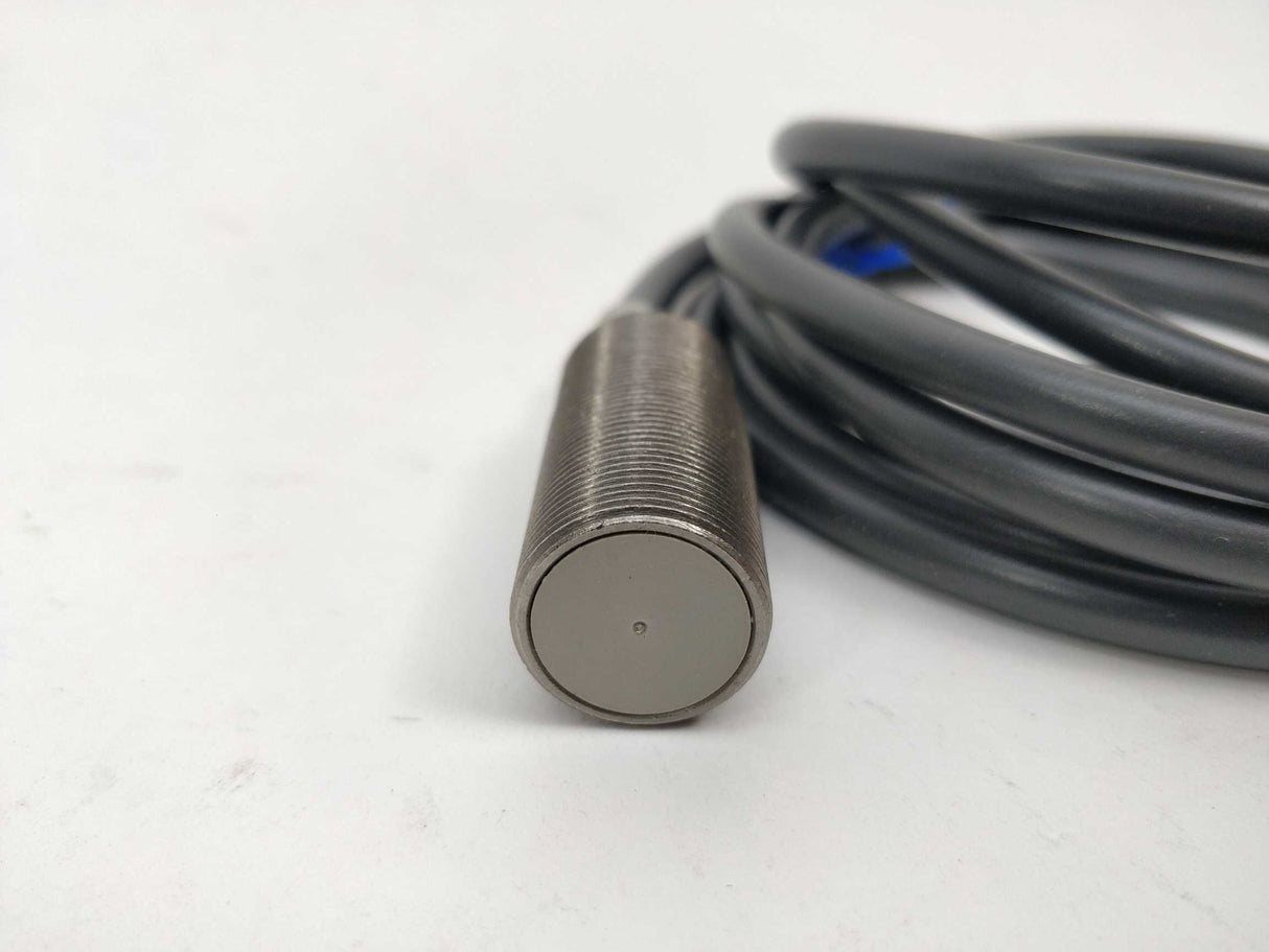 OMRON TL-X10MC1-GE PROXIMITY SENSOR