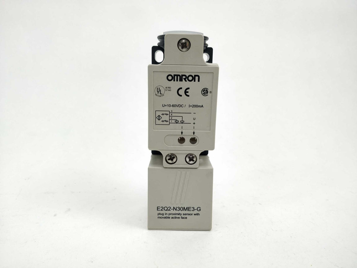 OMRON E2Q2-N30ME3-G Plug in proximity sensor