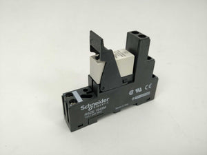 Schneider / Telemecanique RSB1A160F7 Plug in Relay With RSZE1S48M Socket