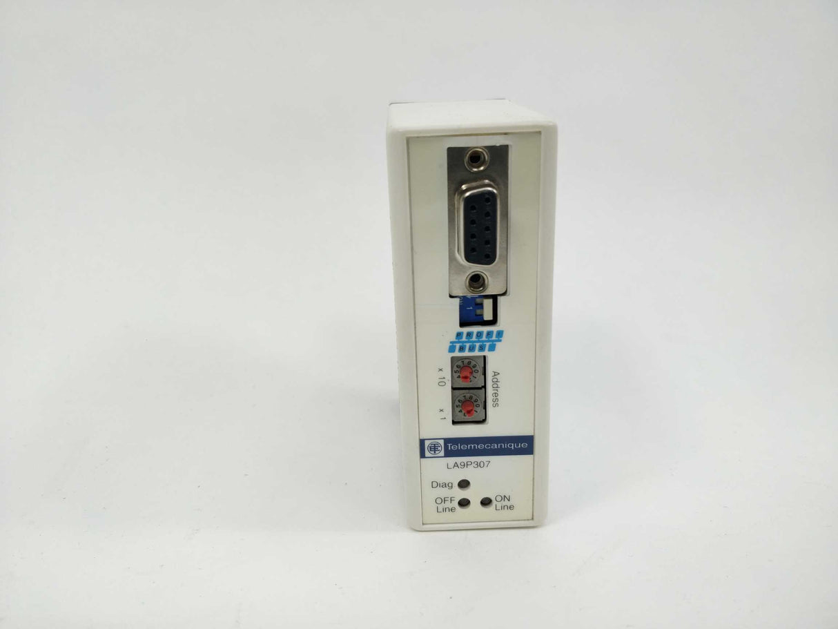 Schneider / Telemecanique LA9P307 Communication Gateway