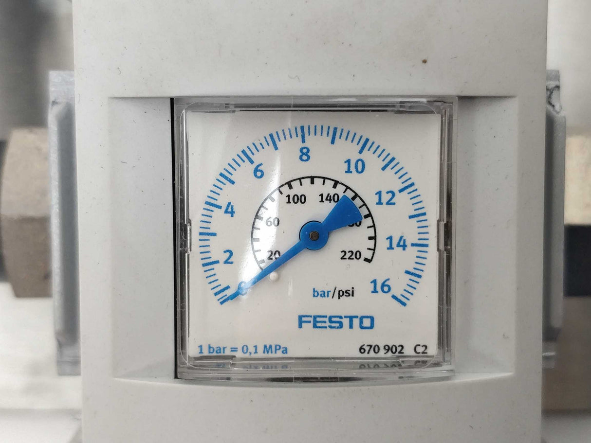 Wandres 2313644 / 120952