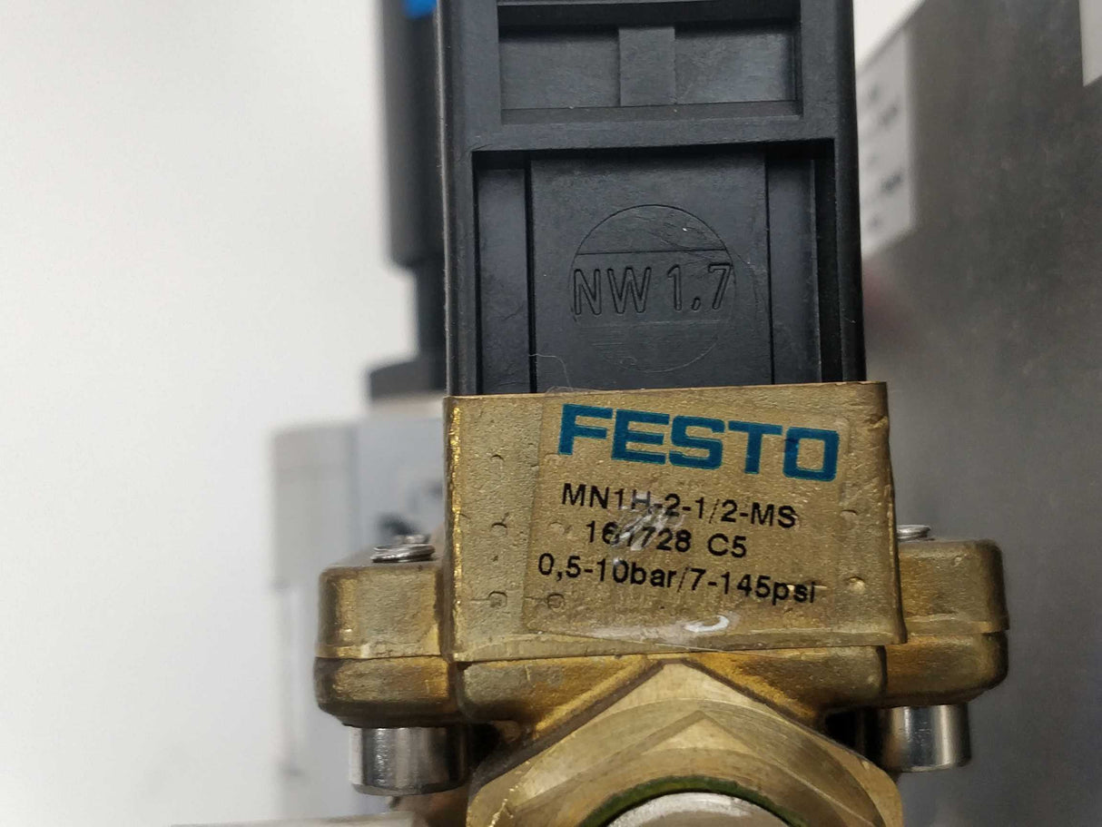 Wandres 2313644 / 120952