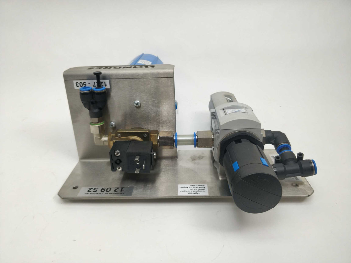 Wandres 2313644 / 120952