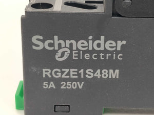 Schneider Electric Relay RXG22BD + support RGZE1S48M