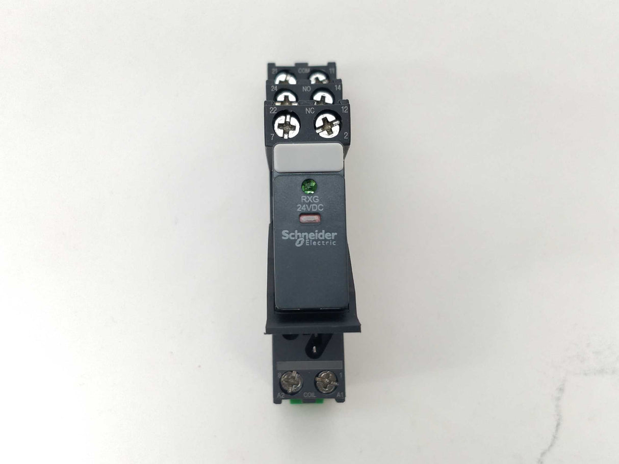 Schneider Electric Relay RXG23BD + support RGZE1S48M