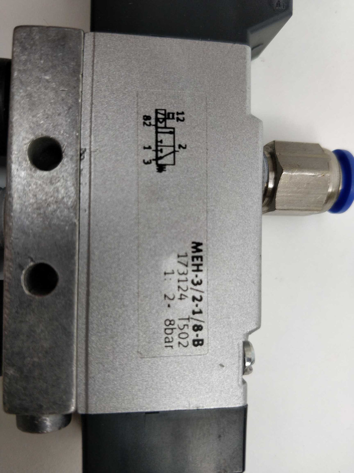 Festo 173124 MEH-3/2-1/8-B Solenoid Valve