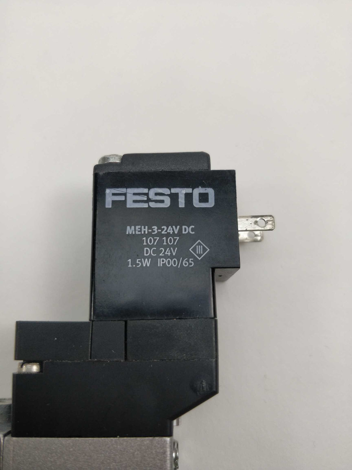 Festo 173124 MEH-3/2-1/8-B Solenoid Valve