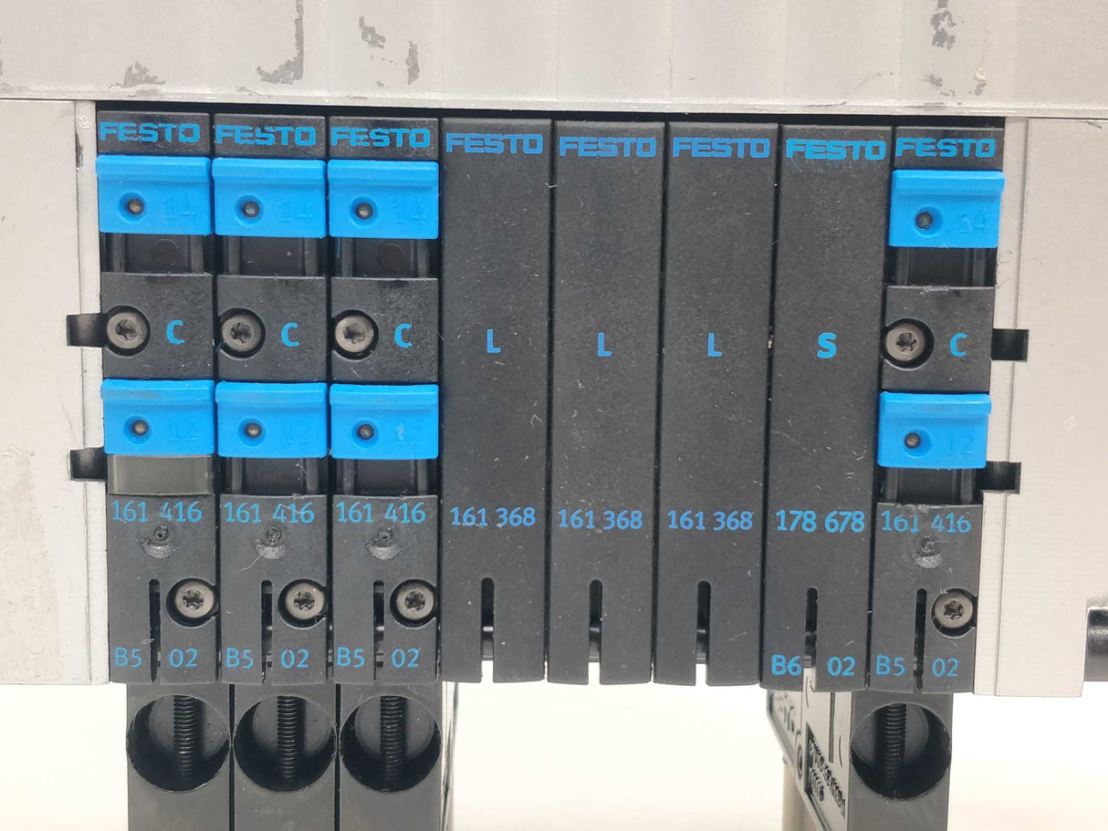 Festo 546188 With 18200, 4x 161416, 3x 161368, 178678, 6843 & 4x 176055