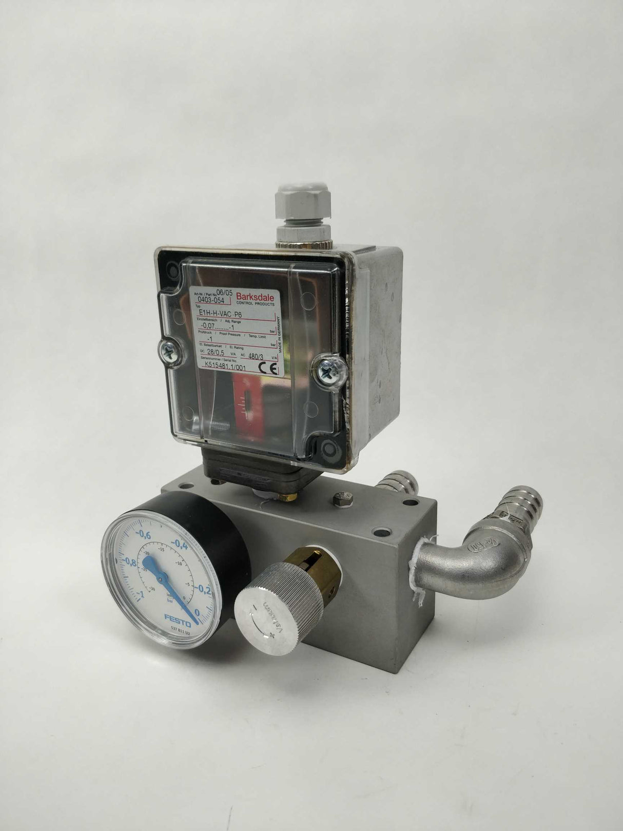 Barksdale E1H-H-VAC-P6, 0403-054 w/ Festo 537811