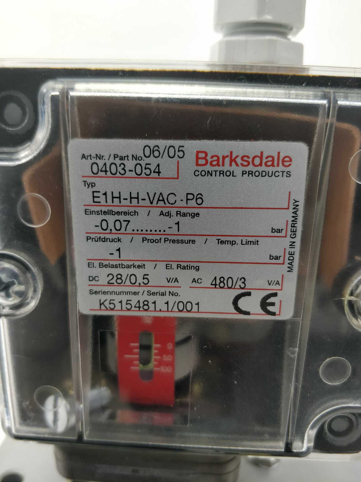 Barksdale E1H-H-VAC-P6, 0403-054 w/ Festo 537811