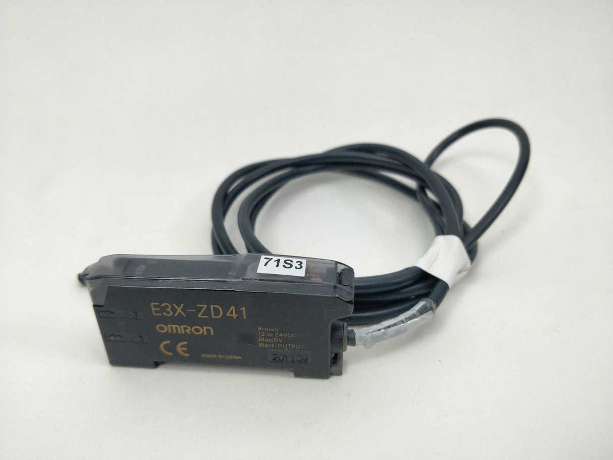 OMRON E3X-ZD41 Digital optical fiber sensor
