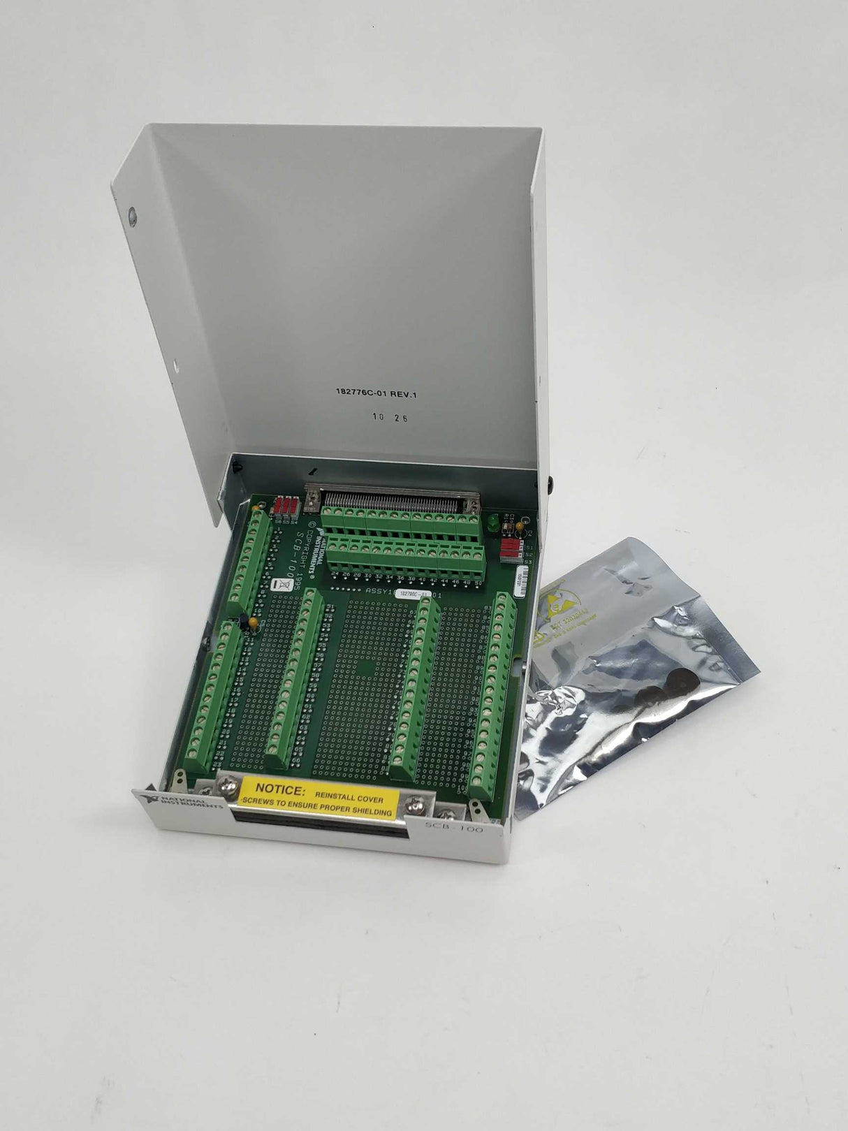 National Instruments 182788D-01 SCB-100