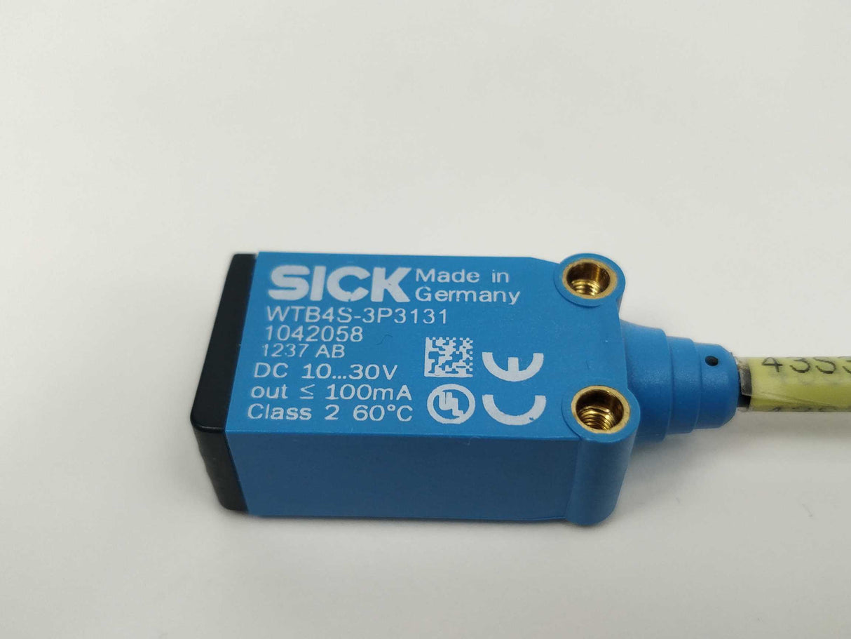 SICK 1042058 WTB4S-3P3131