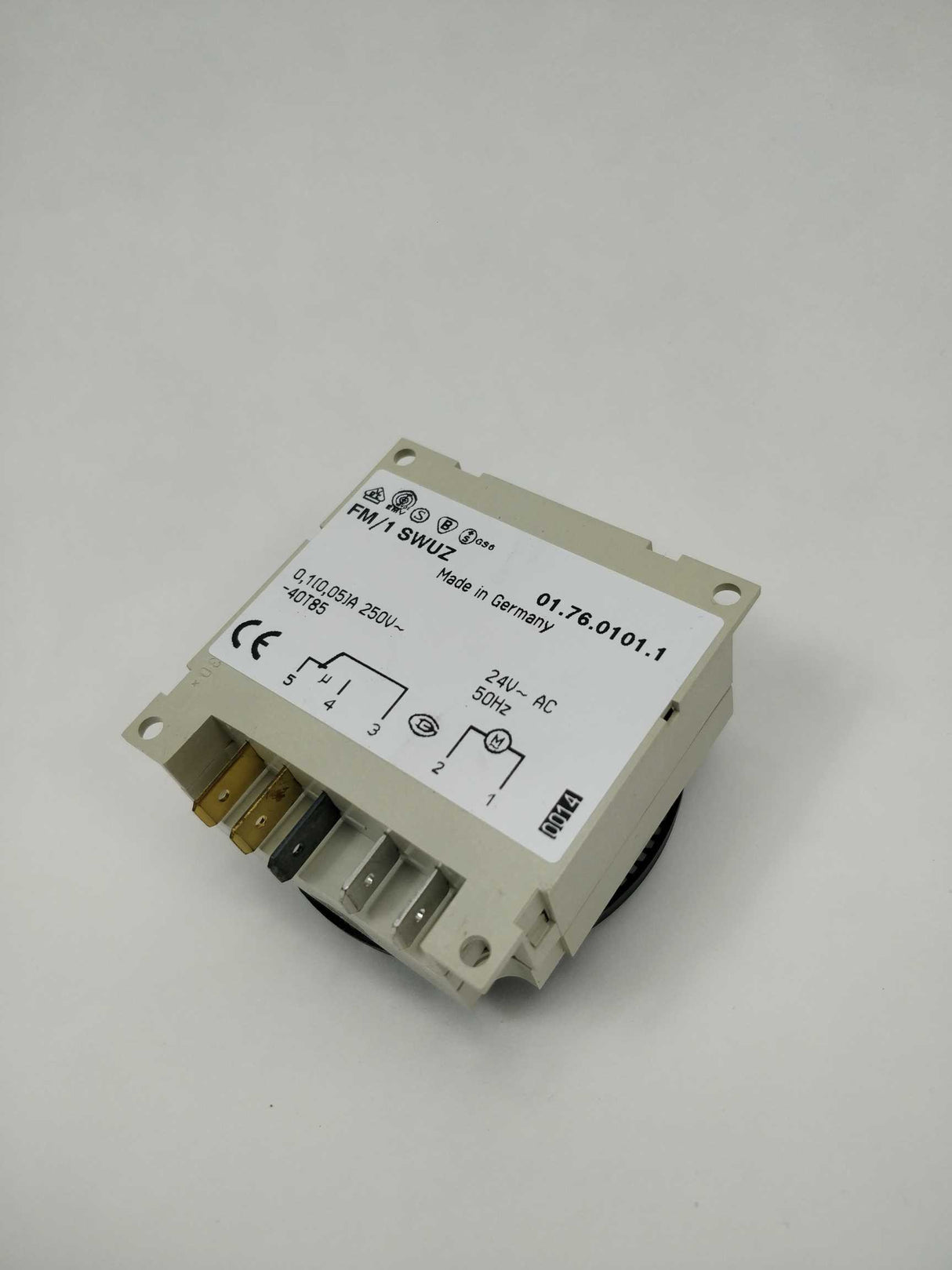 GRÄSSLIN 01.76.0101.1 FM/1 SWUZ TIME SWITCH 24V - AC Schaltuhr