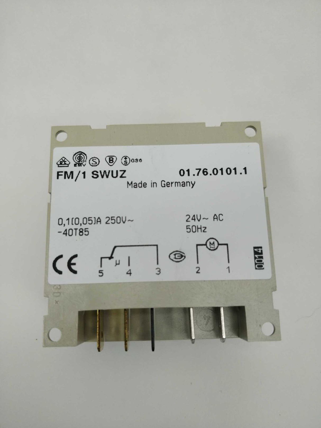 GRÄSSLIN 01.76.0101.1 FM/1 SWUZ TIME SWITCH 24V - AC Schaltuhr