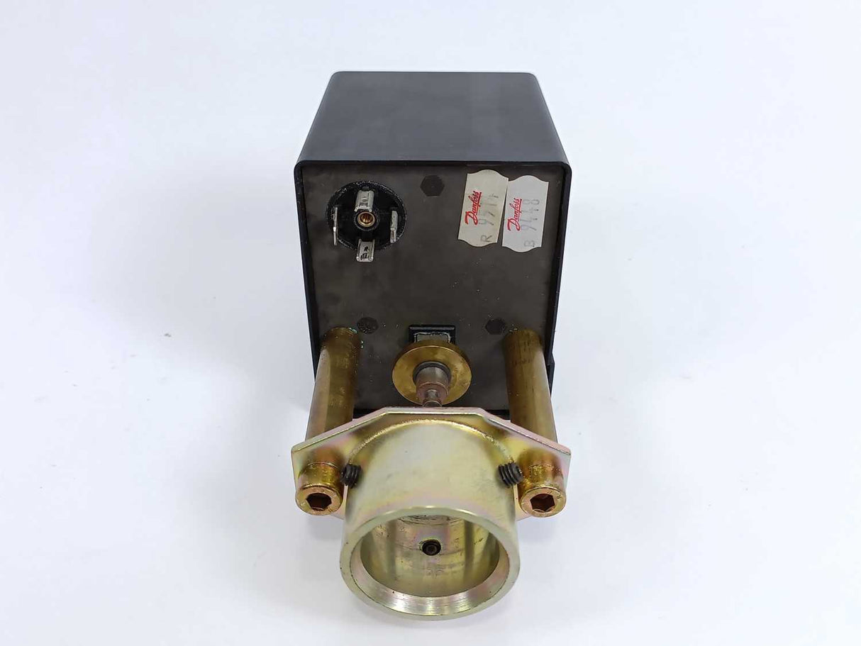 Danfoss 082G1050 AMV 143, 24V/50Hz/4VA Valve Motor