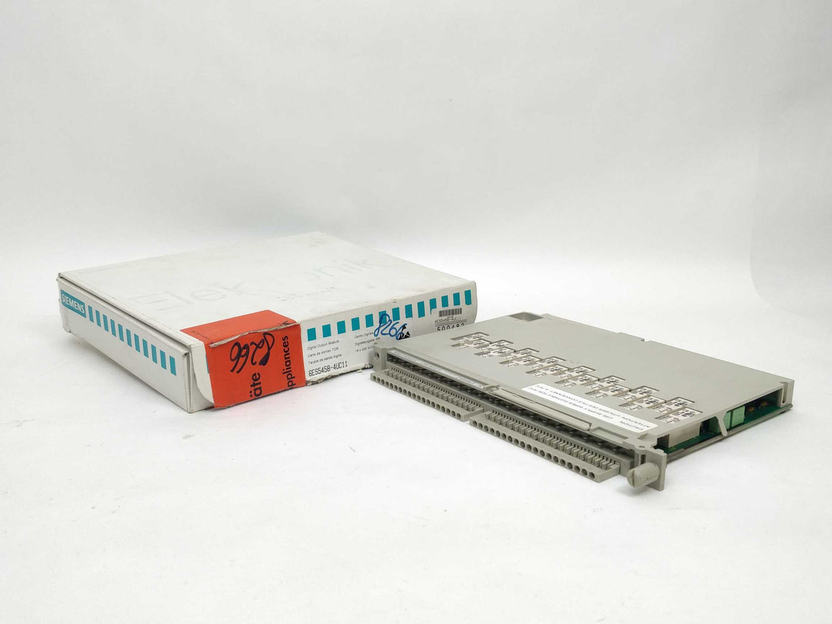 Siemens 6ES5458-4UC11 Digital output module