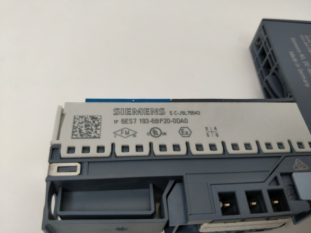 Siemens 6ES7131-6BF00-0BA0 SIMATIC ET 200SP + 6ES7193-6BP20-0DA0