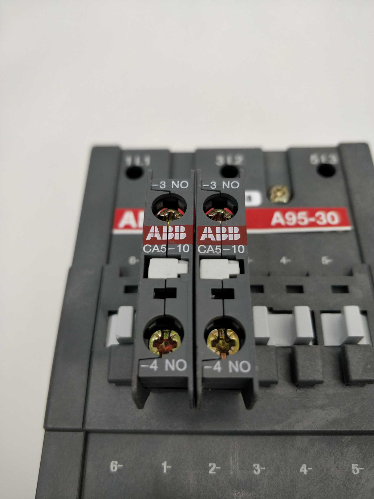ABB A95-30-00-80 220VAC Coil 3-Phase Contactor With 2x CA5-10