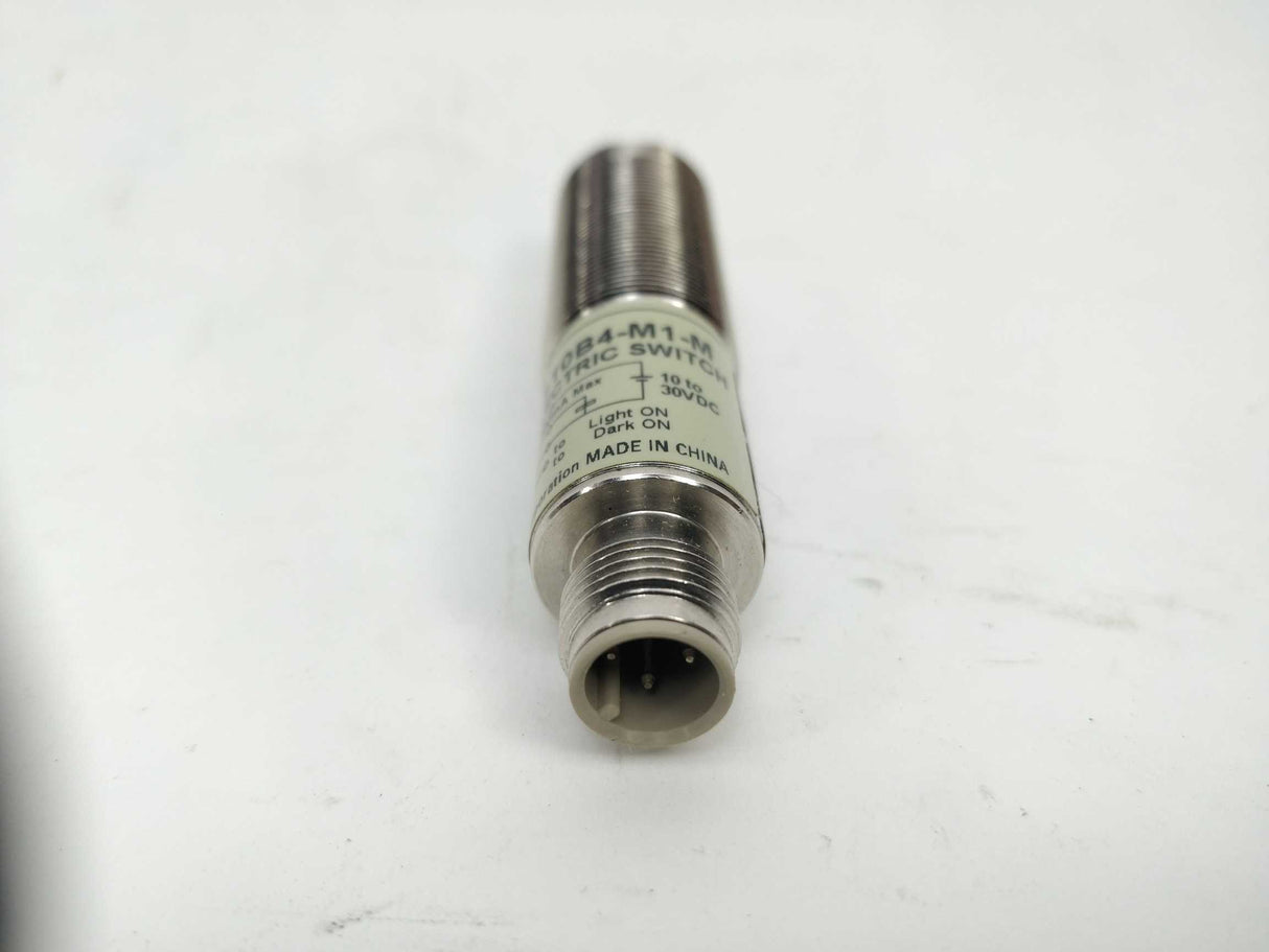 OMRON E3F2-LS10B4-M1-M Photoelectric Switch