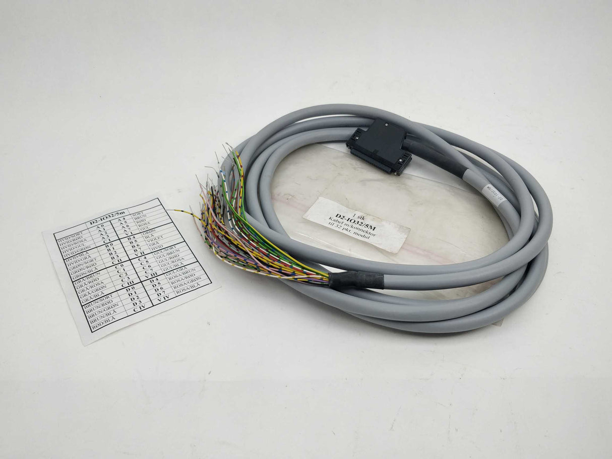 HELUKABEL D2-IO32/5M Cabel with connector. 5m